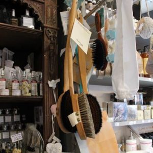 Eponges naturelles, brosses & accessoires